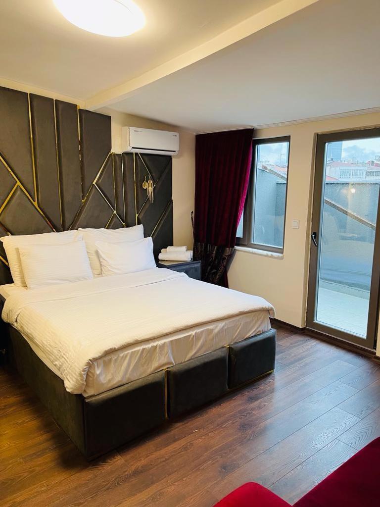 Aymira Suite Hotel Истанбул Стая снимка