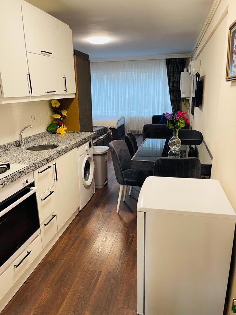Aymira Suite Hotel Истанбул Стая снимка
