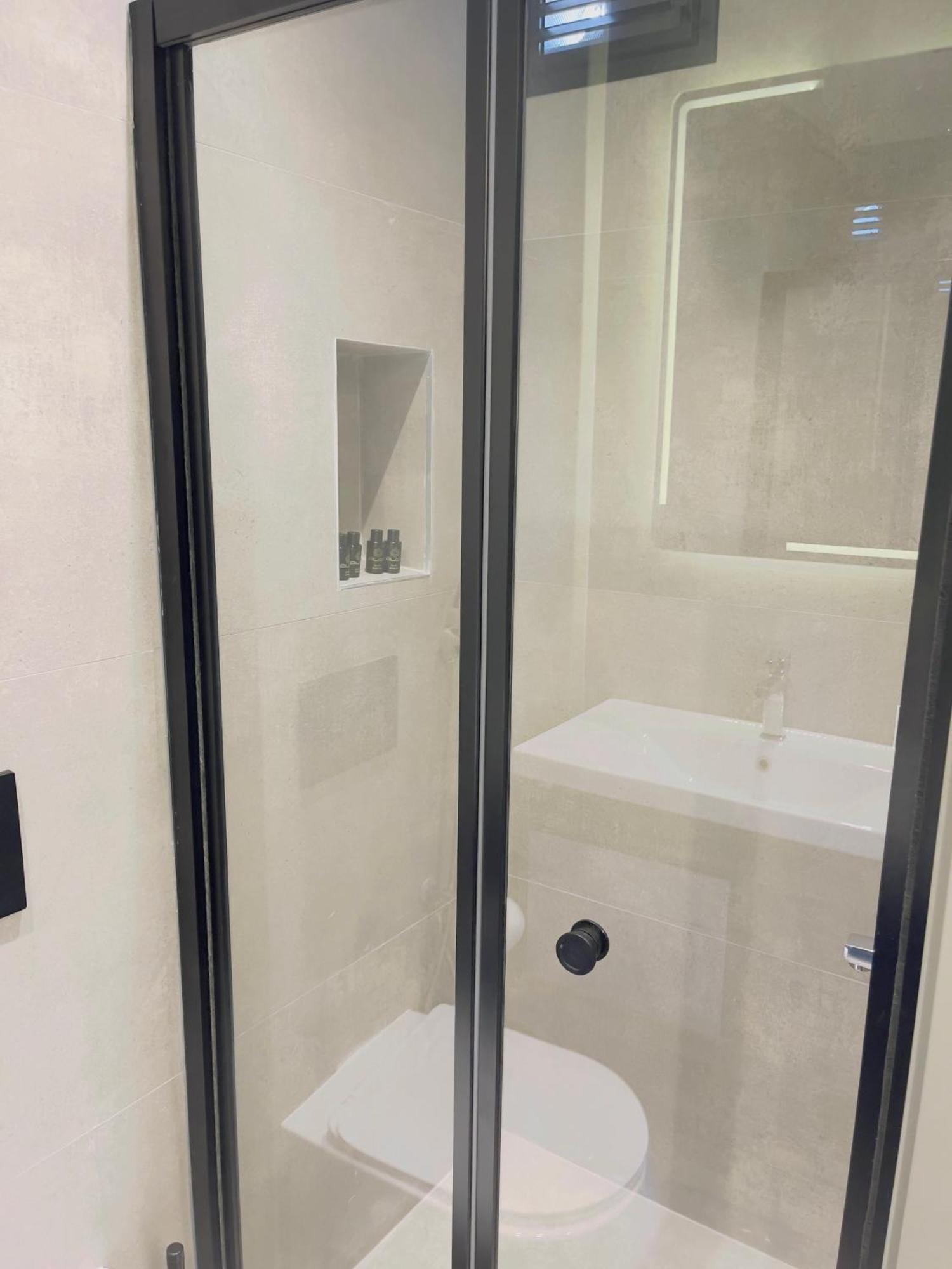 Aymira Suite Hotel Истанбул Екстериор снимка